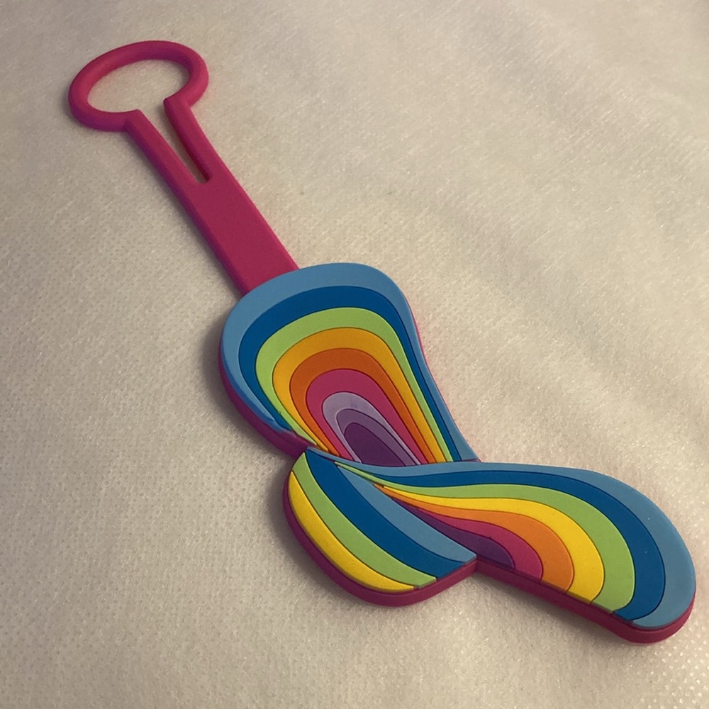 NWOT - Austin House Travel Essential Rainbow Luggage Tag - One Piece Loop